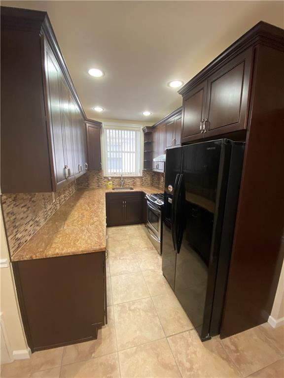 Foto del edificio - 2350 63rd St