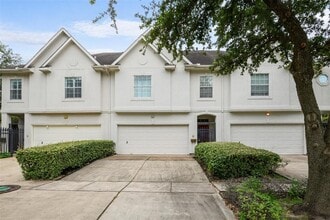 Building Photo - 6714 Montclair Dr