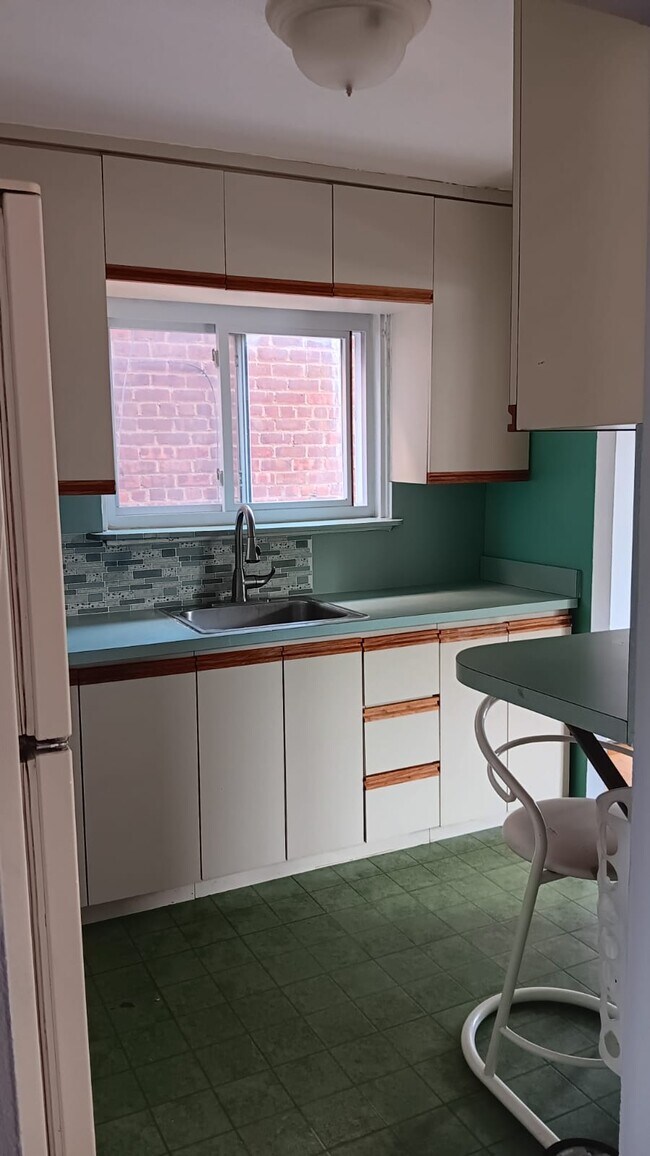 Building Photo - 15709 Horace Harding Expy