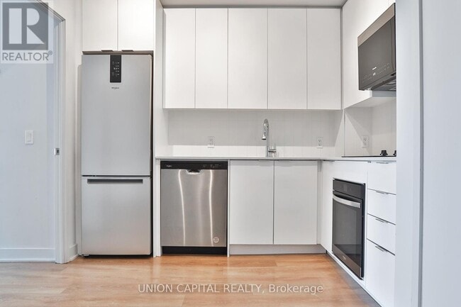 Photo du bâtiment - 2920 Hwy 7