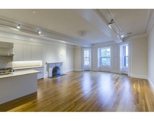 Primary Photo - 101 Beacon St