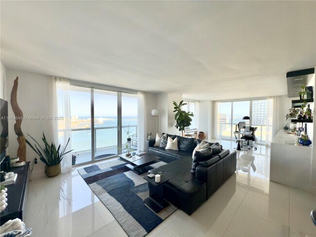 Building Photo - 50 Biscayne Blvd