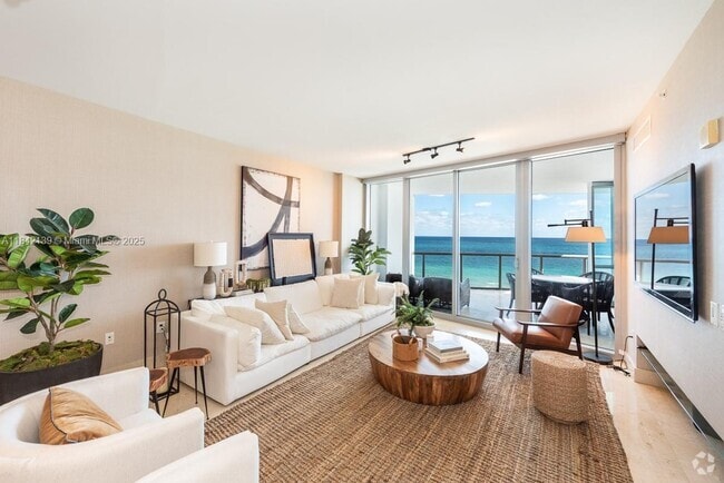 Building Photo - 17121 Collins Ave