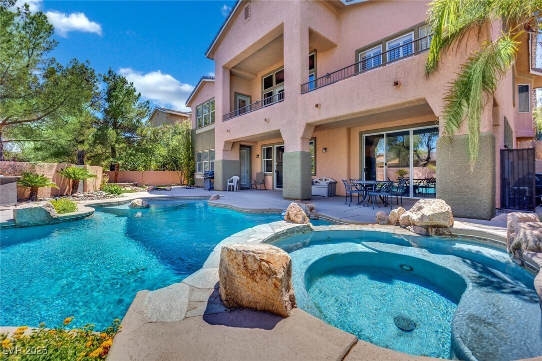 Foto principal - 1004 Golden Age Ct