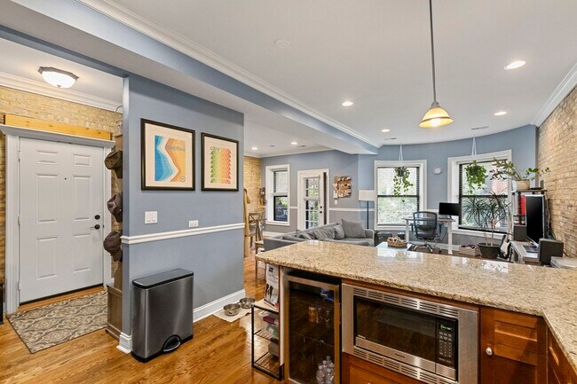 Foto del edificio - 5219 N Winthrop Ave