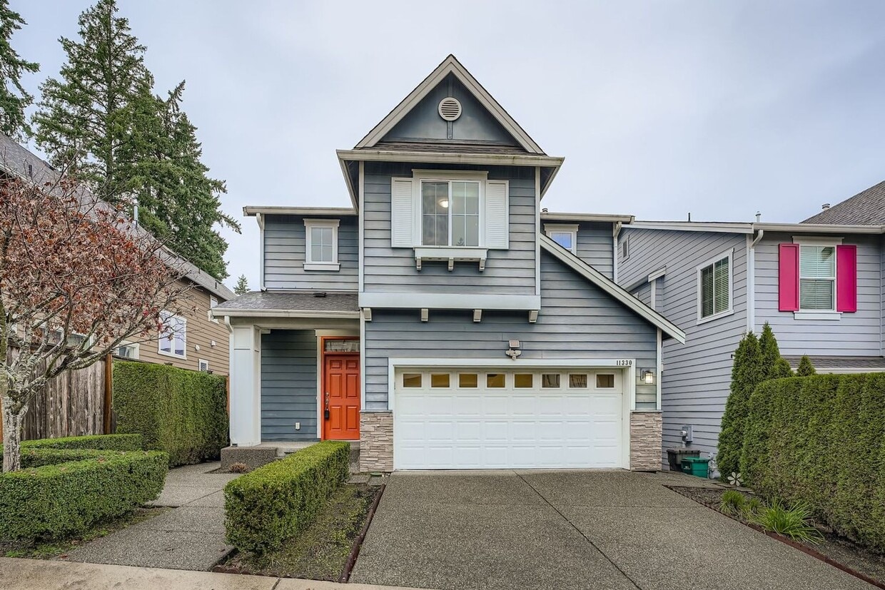 Primary Photo - Stunning 3BD / 3BA Redmond Home. Spacious, Updated & Designed for Comfort!