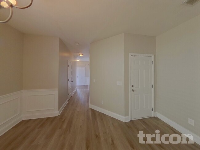 Foto del edificio - 500 Kirkland Dr