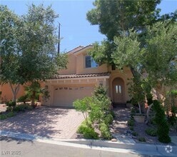 Building Photo - 2859 Dunnottar Ave