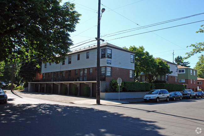 Building Photo - The Irvington