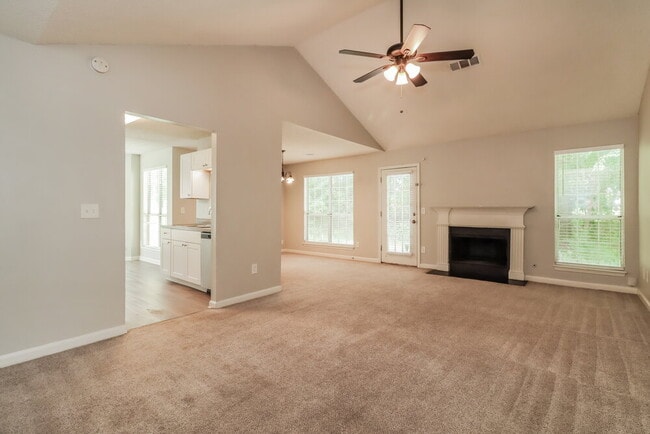 Building Photo - 2158 Denson Ln S W