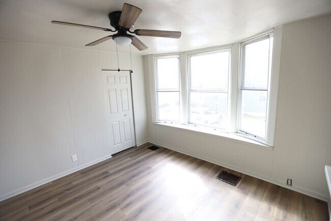 Foto del edificio - 437 Eastern Ave SE