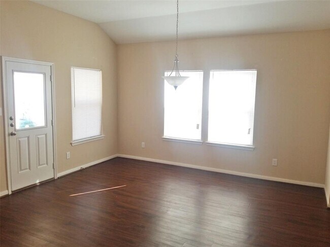 Foto del edificio - 5601 Howell St