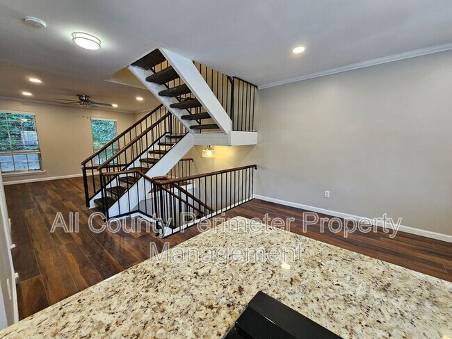 Foto del edificio - 7309 Cardigan Cir NE