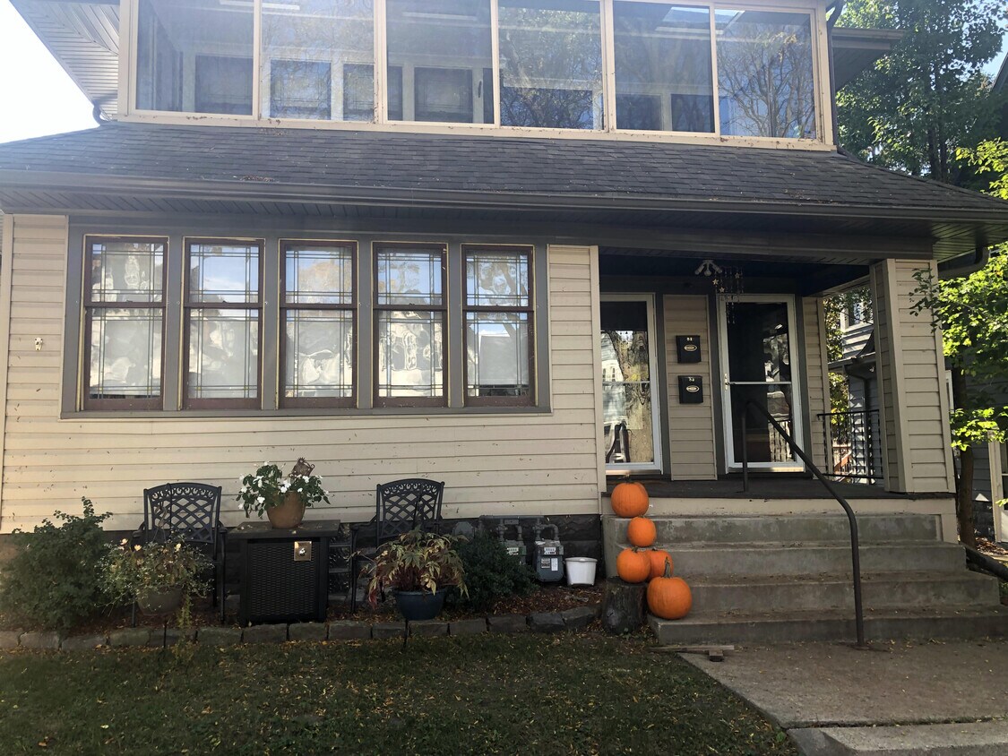 Primary Photo - 2883 S Wentworth Ave
