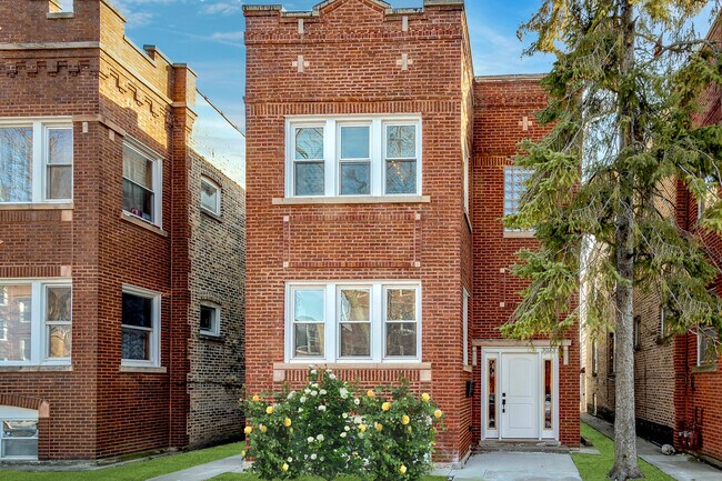 Building Photo - 3033 N Davlin Ct