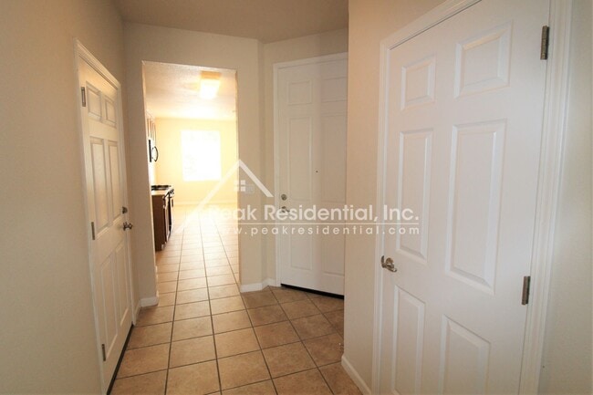 Building Photo - 2 br, 2 bath House - 200 Sun Shower Circle