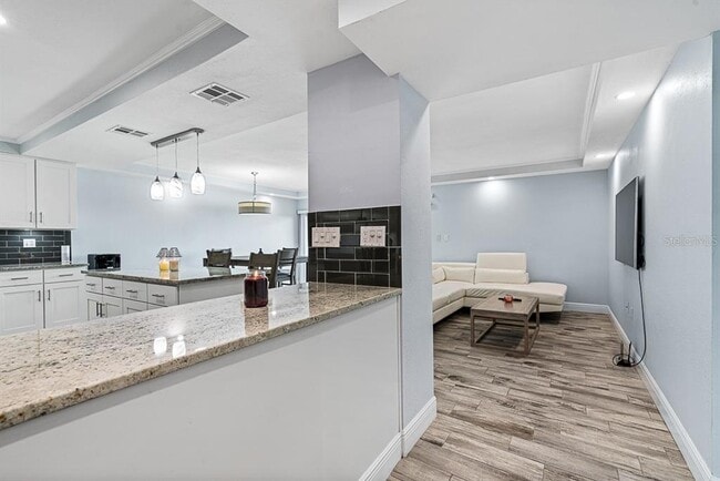 Building Photo - 2401 Bayshore Blvd