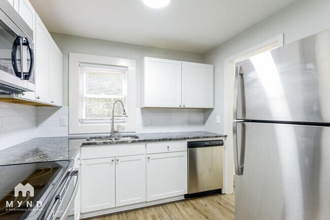 Foto del edificio - 400 Cherry St