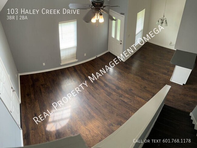 Building Photo - Updated Comfort and Convenience in Madison
