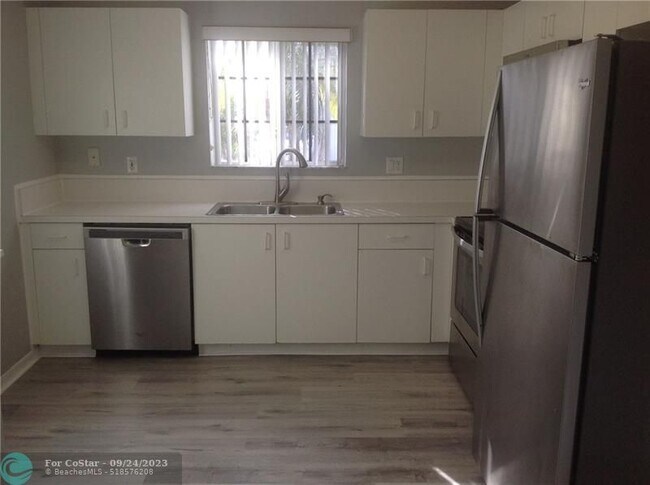 Foto del edificio - 1130 SW 44th Ave