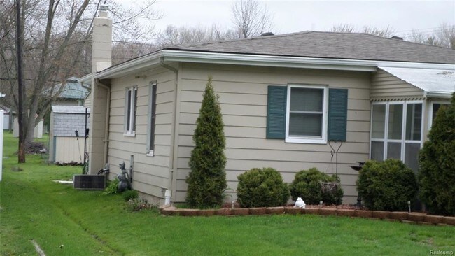 Foto del edificio - 38261 Murdick Dr