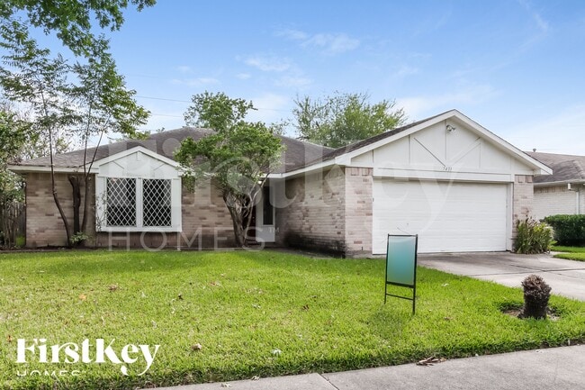 Building Photo - 7431 Navidad Rd