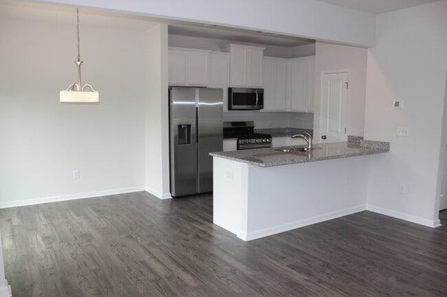 Foto del edificio - 15 Apricot Ln