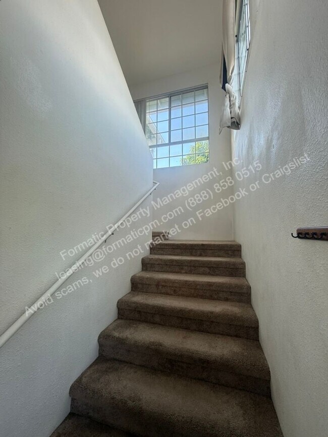 Building Photo - 94-540-540 Lumiauau St