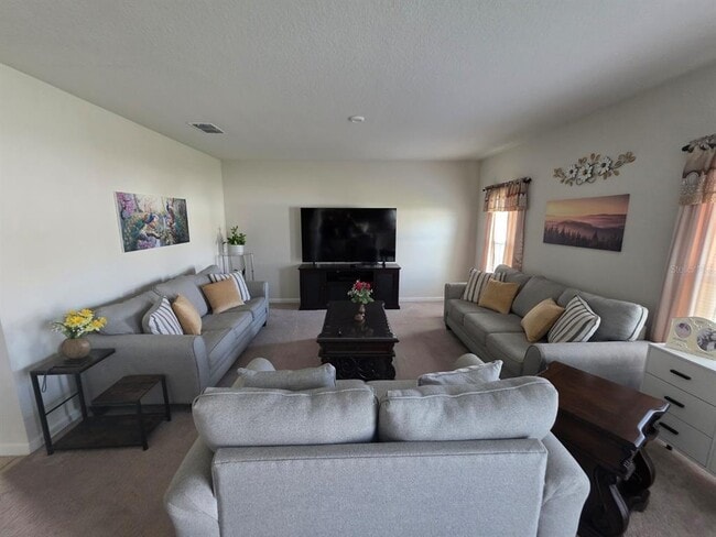Foto del edificio - 1128 Eagle Claw Ln