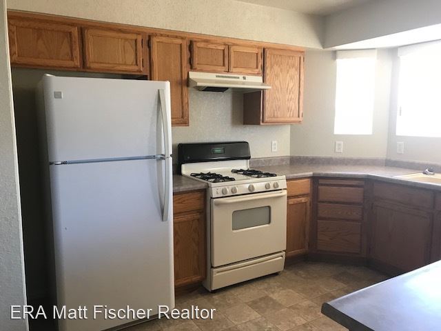 Foto del edificio - 4 br, 2 bath House - 11348 E. 25th St.