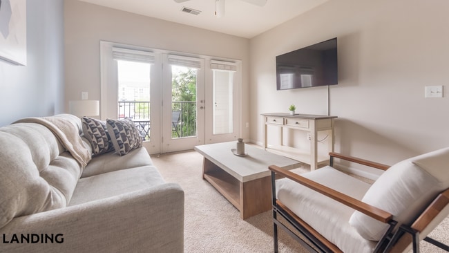 Building Photo - 8100 Palisades Cir
