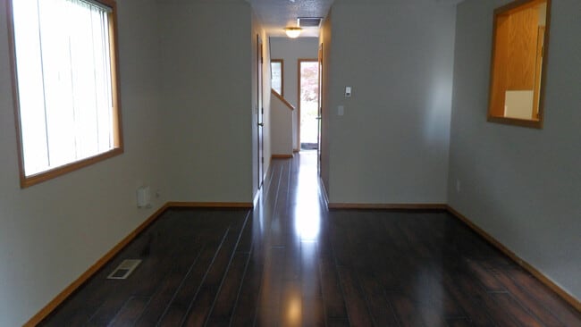 Main Floor - 3933 SW Pinewood Way