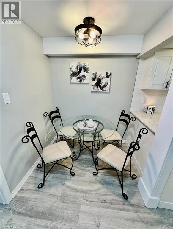 Building Photo - 226 Scott Rd