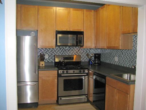 kitchen - 1146 Ontario St