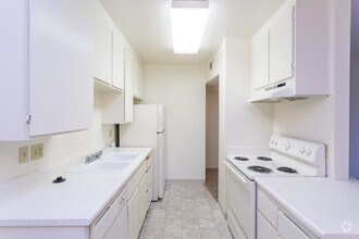 RB Racquet Club Apartments