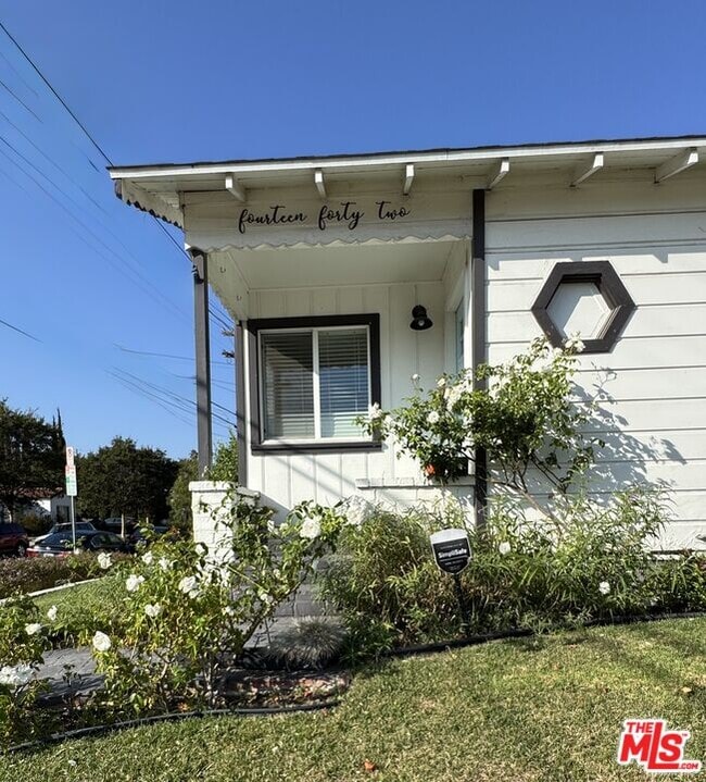 Building Photo - 1442 Ellsmere Ave