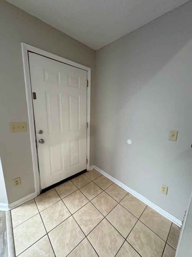 Foto del edificio - Daleville!