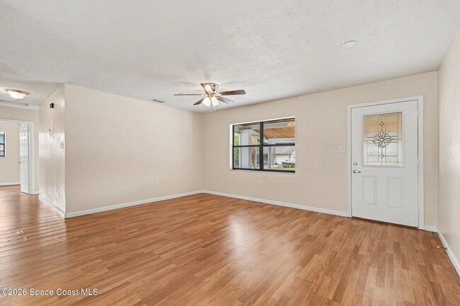 Building Photo - 3960 Barcelona St