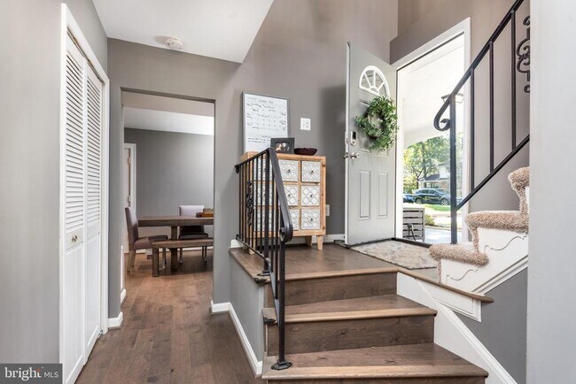 Foto del edificio - 8601 Cromwell Dr