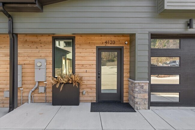 Foto del edificio - 4123 Outpost Wy