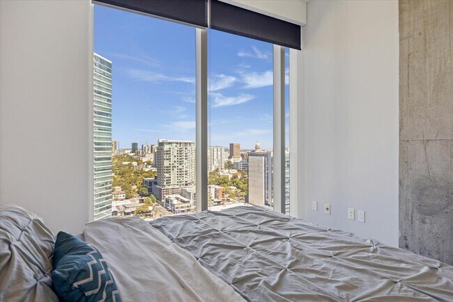 Foto del edificio - 301 West Ave