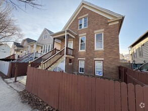 Building Photo - 1939 S Winona Ln