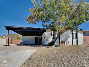 Building Photo - 10435 N 11th Ave