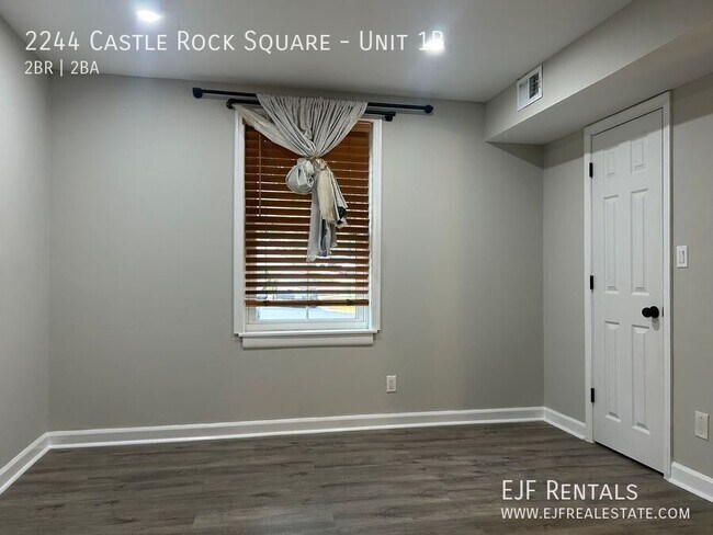 Foto del edificio - 2244 Castle Rock Square