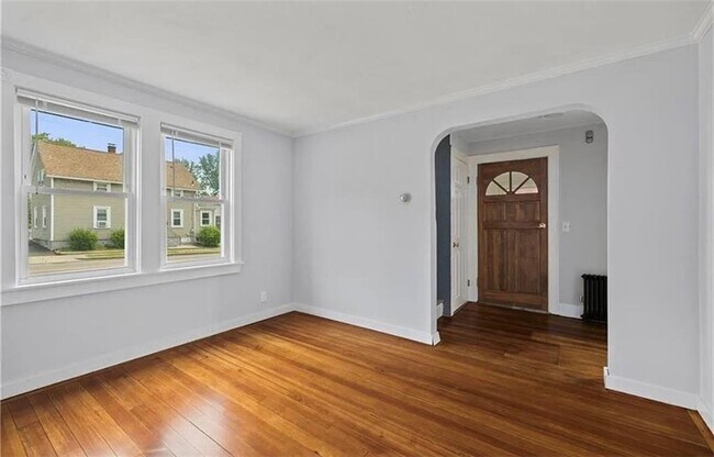 Foto del edificio - 166 Roger Williams Ave