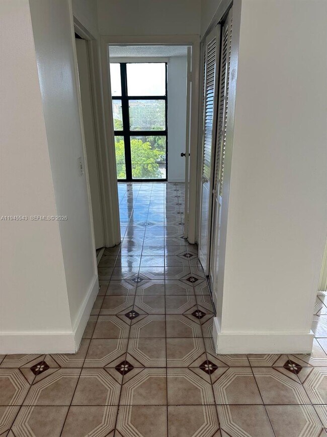 Foto del edificio - 11780 SW 18th St