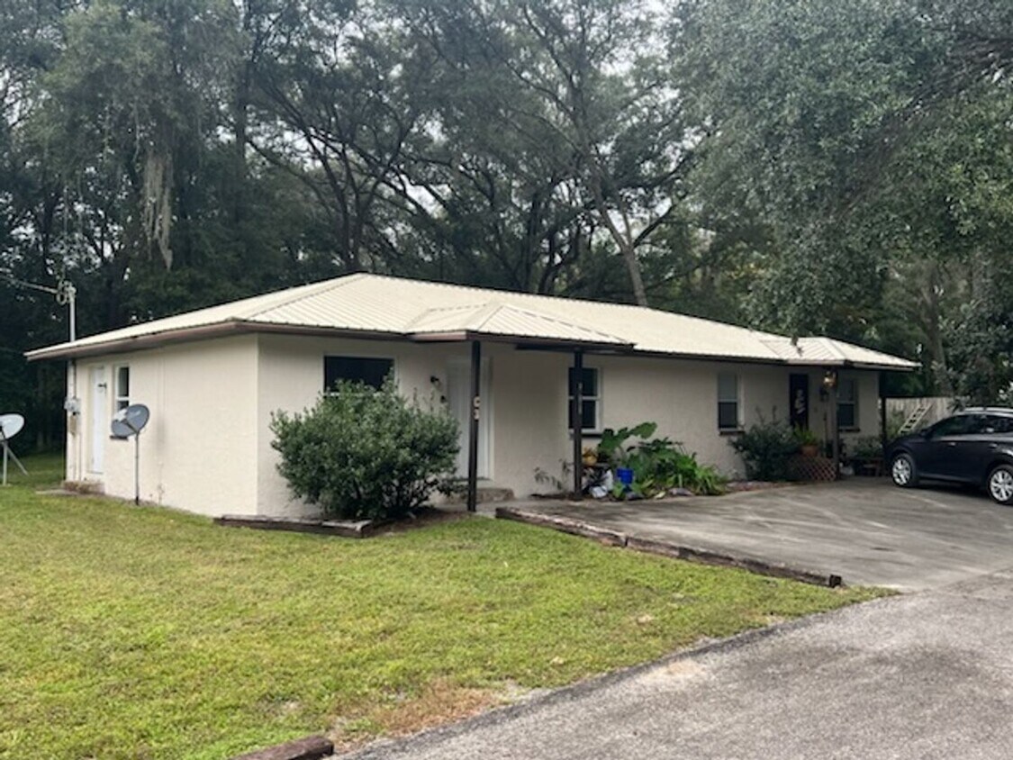 Primary Photo - 2/1 rental on a quiet property - MOVE in r...
