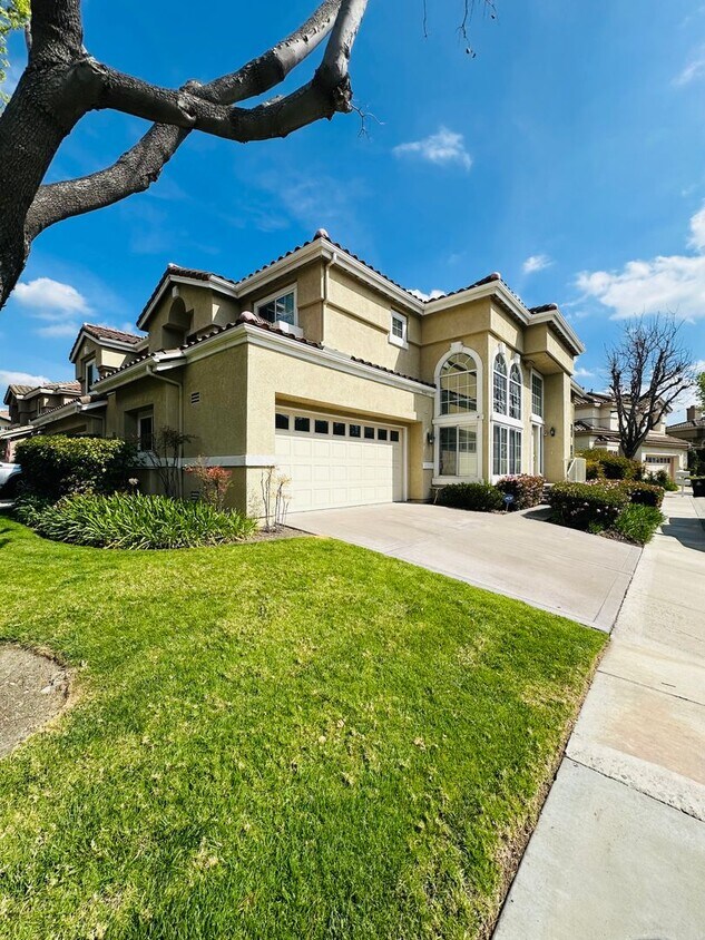 Primary Photo - 3 Bed 2.5 Bath Condo in Yorba Linda