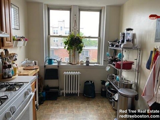 Building Photo - 24 Colborne Rd