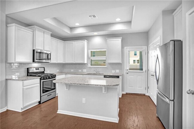 Building Photo - 6400 Gunflint Dr
